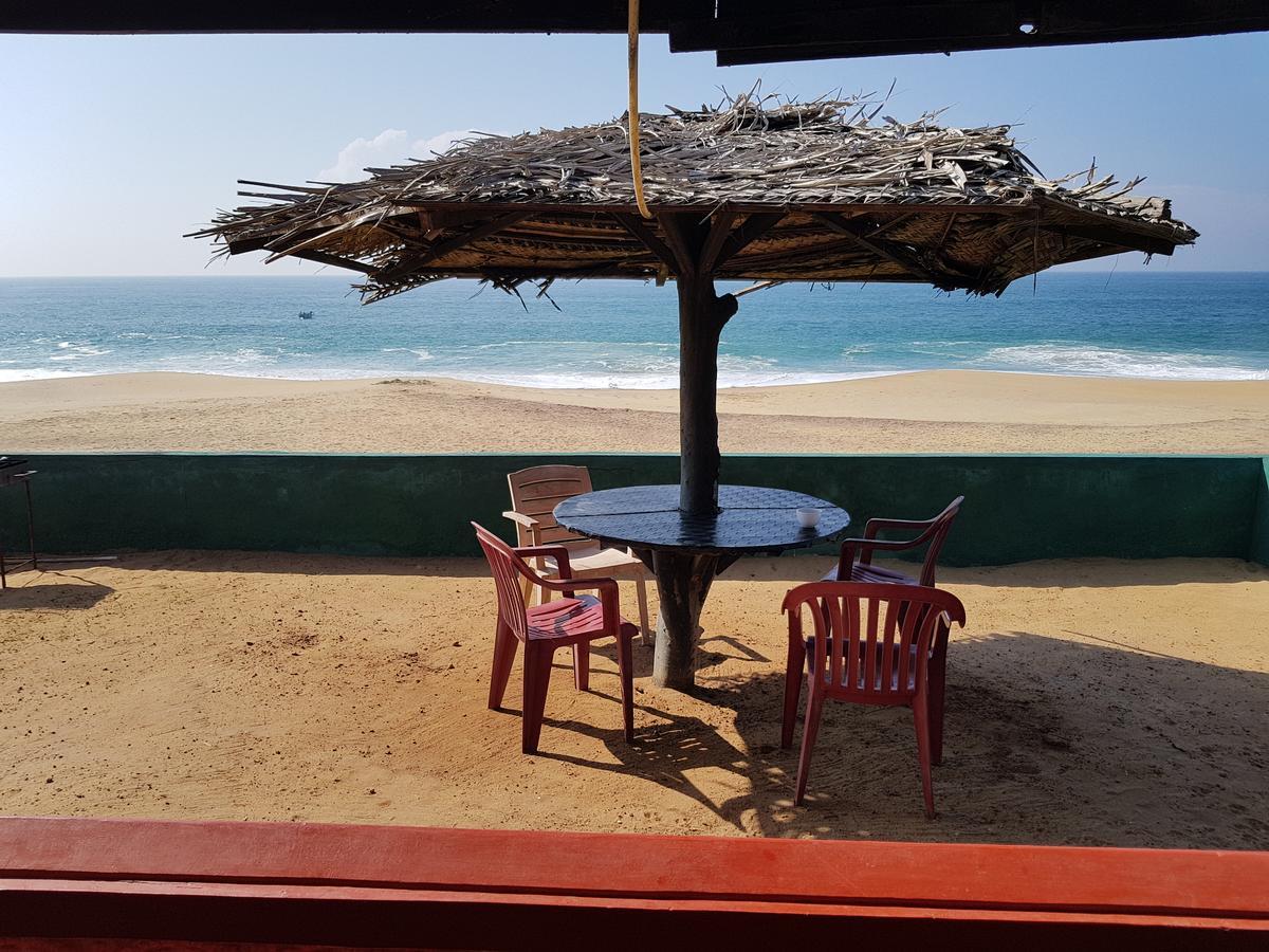 Happy Beach Cabana Хамбантота Екстер'єр фото
